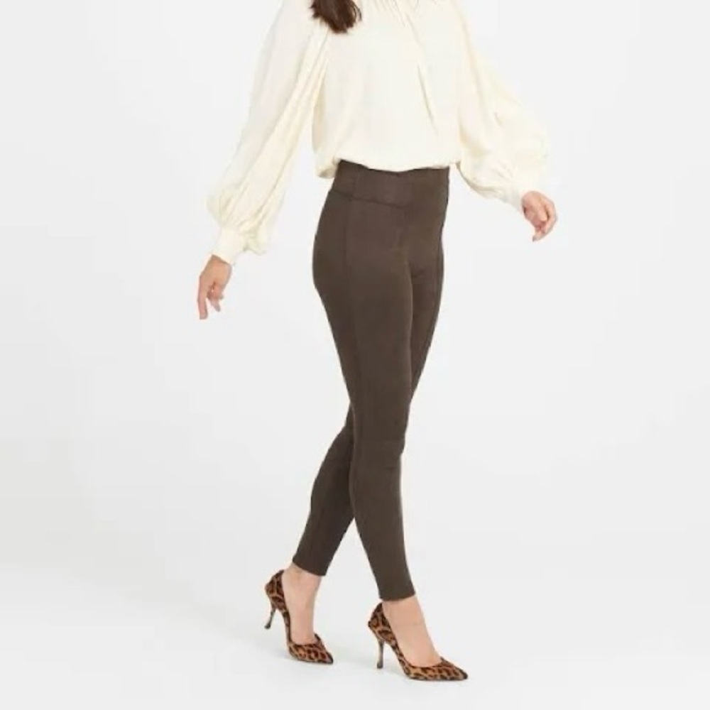 SPANX Faux Suede Leggings in Chocolate Brown Size S